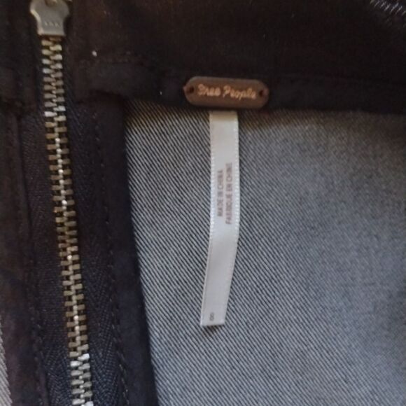 Free people mini skit size 8 black - Picture 6 of 6